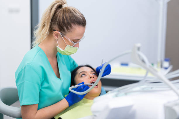 Best Emergency Tooth Extraction  in Lake Cherokee, TX